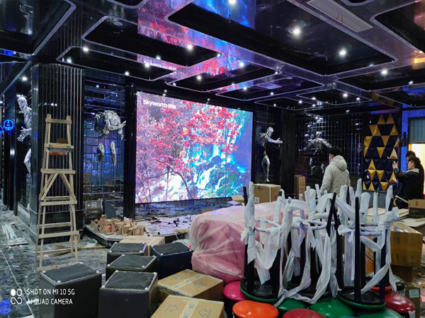 坊子室内P2.5全彩显示屏